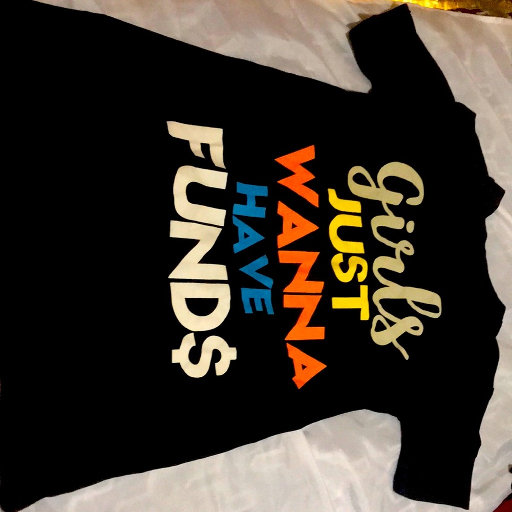 Dress black cream,orange,yellow,blue and white words size 5 plan back n comfy